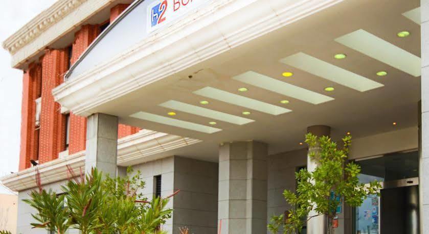 Отель Th Boadilla Боадилья-дель-Монте Экстерьер фото